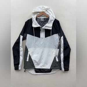 Jack Threads Men's Medium Lightweight Hooded Windbreaker NWT